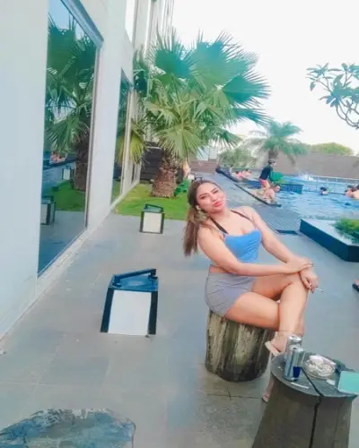 Escort Ladpura